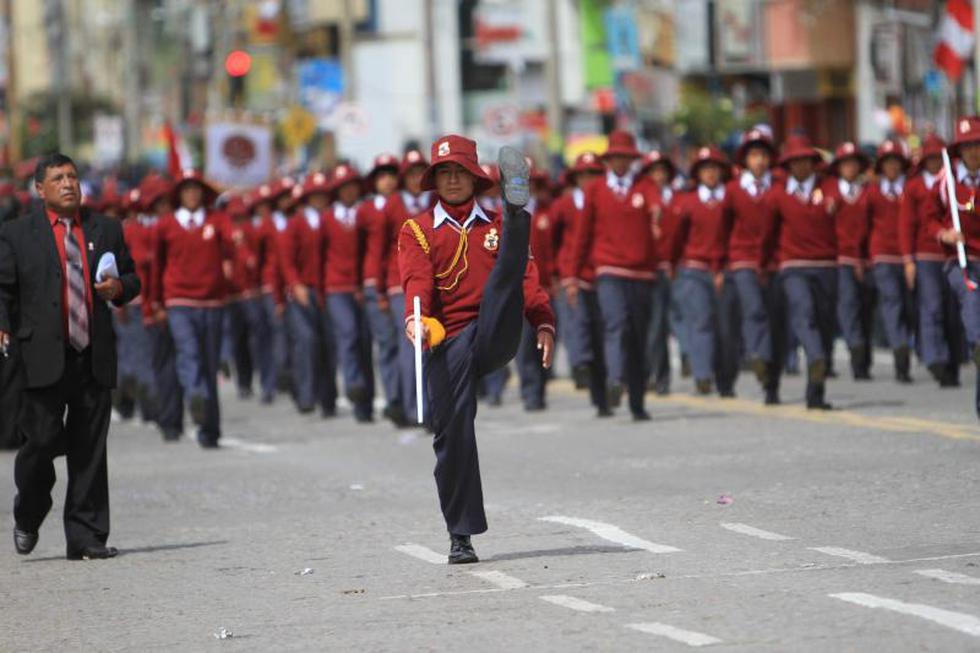 En desfile escolar aflora el civismo