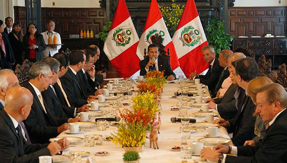 Humala se reúne con empresarios para acelerar inversiones