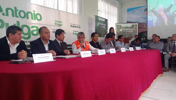 El gobernador regional Antonio Pulgar Lucas y sus gerentes dieron a conocer el diagnóstico situacional del Gobierno Regional de Huánuco (GRH). / Foto: Arelia Luna