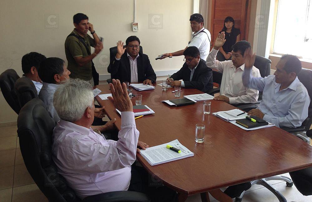 Denuncian a consejeros regionales por fiscalizar mal manejo de recursos del Estado