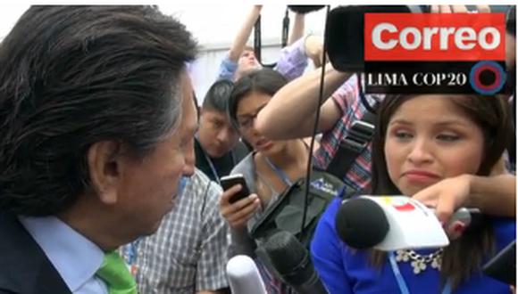 Alejandro Toledo se saca el zapato en la COP20 y se molesta con la prensa (Video)