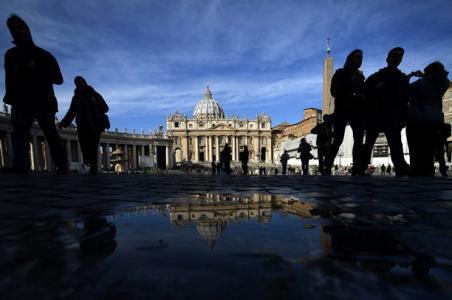 Vaticano expulsa a sacerdotes chilenos por denuncia de abuso sexual