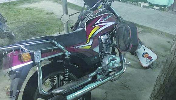 A balazos recuperan una motocicleta en Zarumilla 