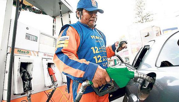 Petroperú y Repsol bajan precios de combustibles hasta en 2,5% 