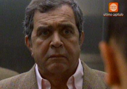 Al Fondo Hay Sitio: 'Mirada de Tiburón' asesina a Mariano Pendavis 