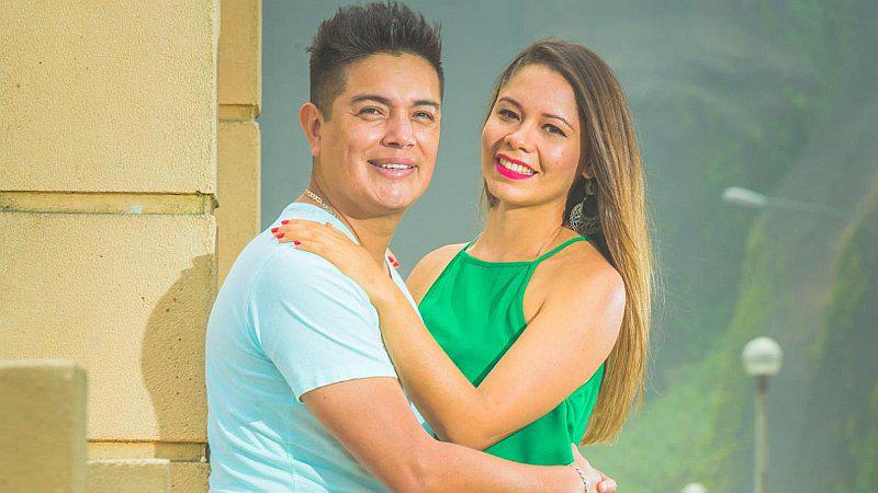 Leonard León confesó que su pareja controla sus cuentas de redes sociales 