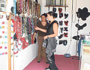 Mercado de Pulgas abre sus puertas en Miraflores