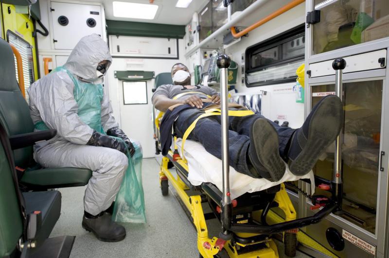 EE.UU. investiga qué falló en contagio de ébola en enfermera