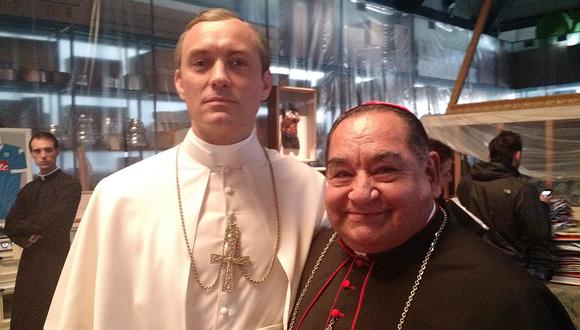Facebook: Ramón García y Jude Law conversan en español para "The Young Pope" (VIDEO)