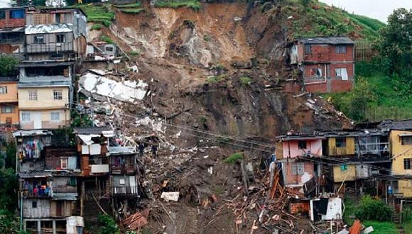 Colombia: Nueva tragedia por deslizamientos de tierra dejan 16 muertos