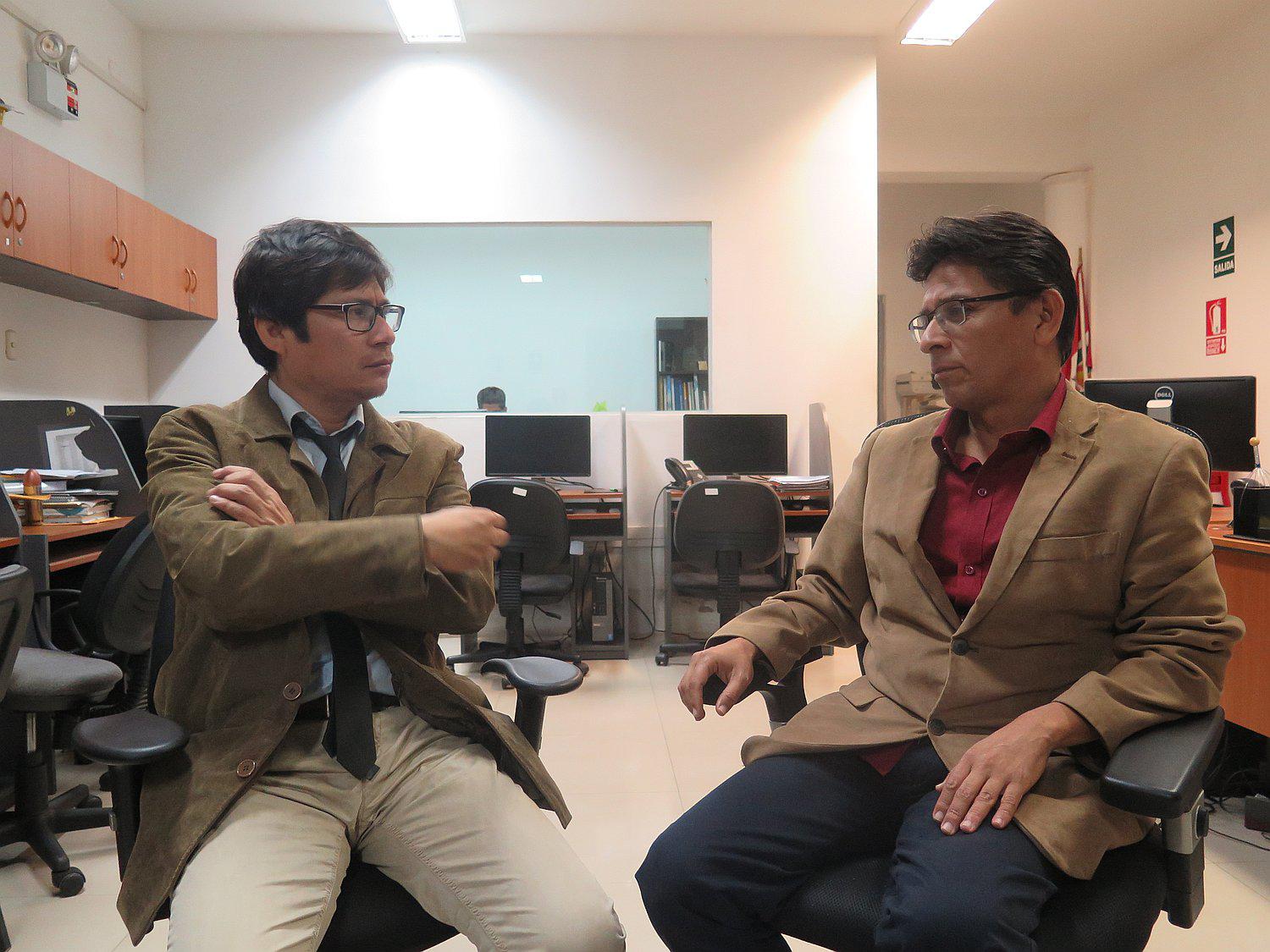 Carlos Conde: "Hay muy pocos jóvenes interesados en el periodismo" (VIDEO)