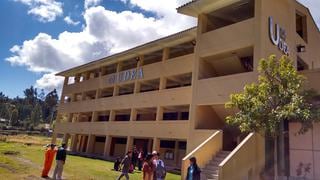 Universidad de Huancavelica realiza el primer examen de admisión virtual