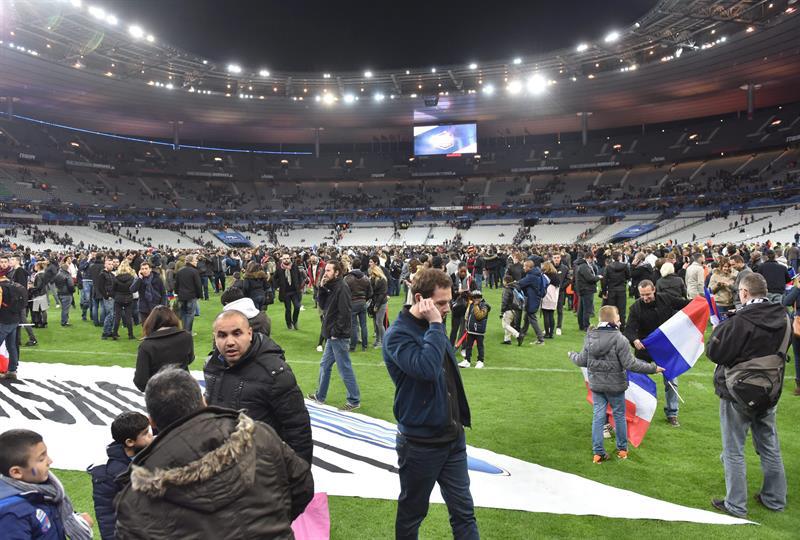 Terroristas suicidas intentaron entrar en el Estadio de Francia