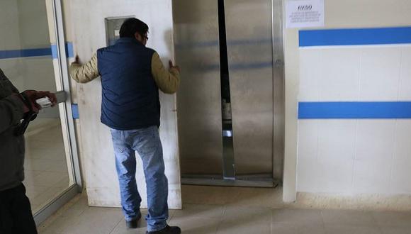 Puno: ascensor del hospital San Juan de Dios cae y casi mata a médico 