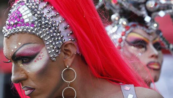 Miles de personas celebran el Orgullo Gay en Río de Janeiro