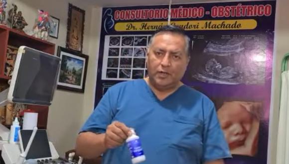 Ministro de Salud Hernán Condori cuando promocionaba el consumo de productos sin evidencia científica. (Captura de Internet)