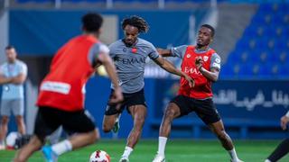 André Carrillo se alista para la selección peruana: volvió a entrenar en Al-Hilal