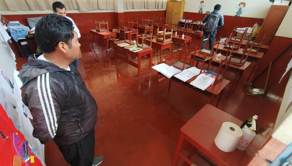 Todos los años las aulas del colegio Néstor Cáceres Velásquez son afectadas por las lluvias. (Foto: GEC).
