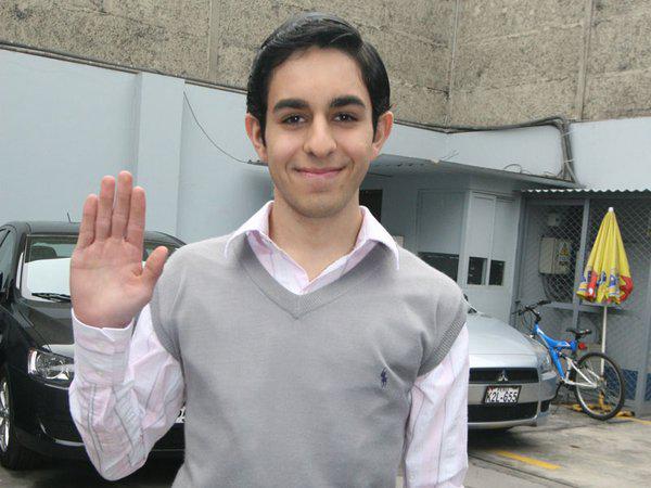 Joaquín Escobar cuadra a Efraín Aguilar con esta crítica de Al Fondo Hay Sitio 