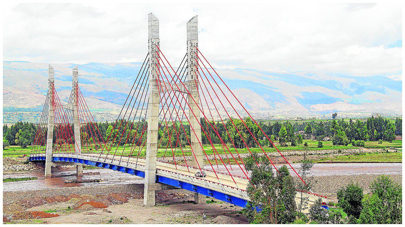​Huancayo: El "Comuneros" el puente de la promesa eterna 