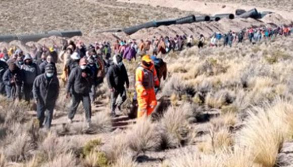 Comuneros se concentran por turnos en la zona agreste y alejada de la ciudad de Tacna. (Foto: Difusión)