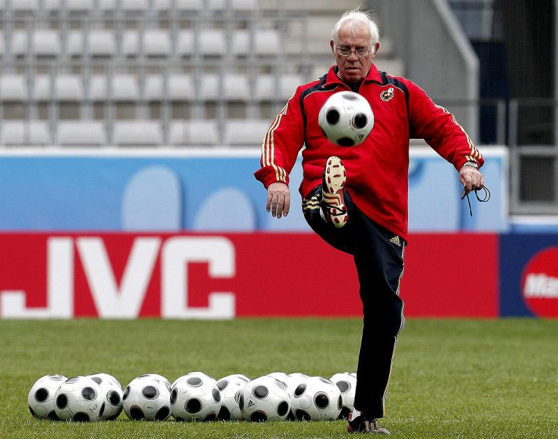 Muere el exentrenador de España Luis Aragonés