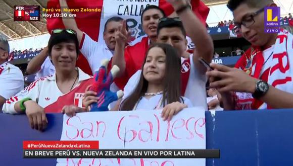 Pedro Gallese regaló sus guantes a una niña antes del amistoso Perú vs. Nueva Zelanda. (Foto: Latina Deportes)
