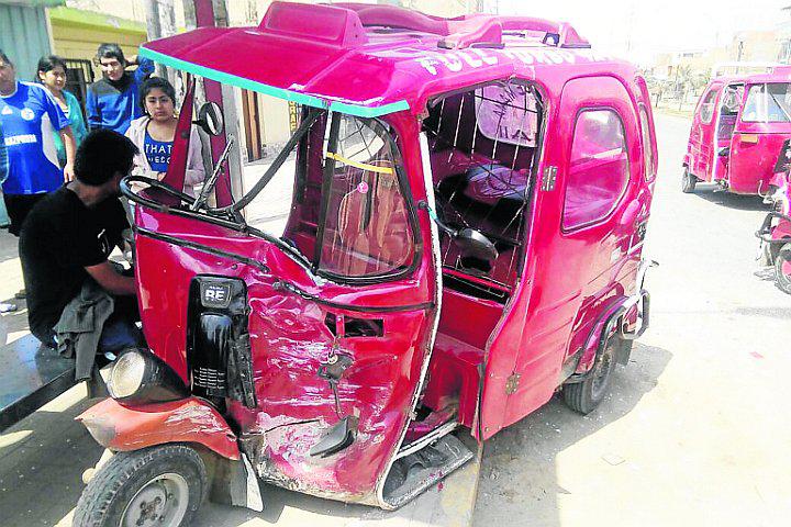 Niña de 3 años sobrevive a choque entre mototaxi y bus