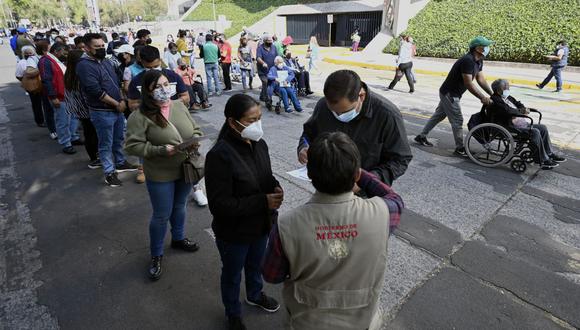 La nueva variante del coronavirus, ómicron, ya presenta 42 casos en México, según la Secretaría de Salud. (Foto: 
 ALFREDO ESTRELLA / AFP)