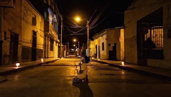 La Libertad: Vecinos de Guadalupe oran en las puertas de sus casas para pedir acabe la pandemia (VIDEO)