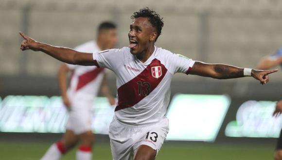 Renato Tapia tiene 75 partidos con la selección peruana de mayores. (Foto: AFP)