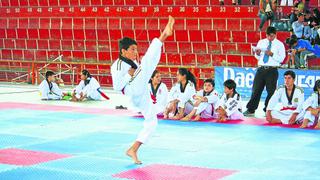 Huanuqueños quieren el oro en torneo de tae kwon do