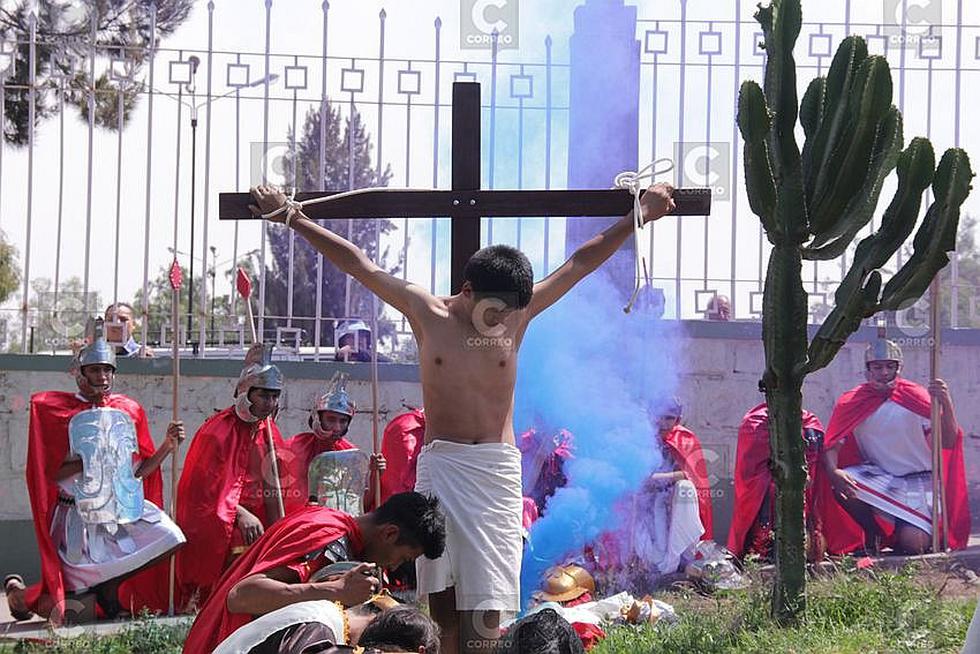 Realismo en escenificación de Pasión y Muerte de Jesús en la I.E. Ejército