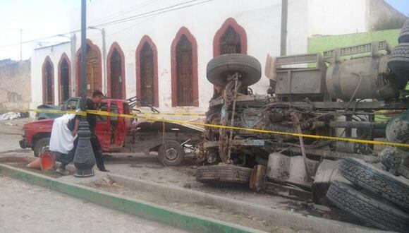 México: Camión se estrella contra procesión y mata a 24 peregrinos 