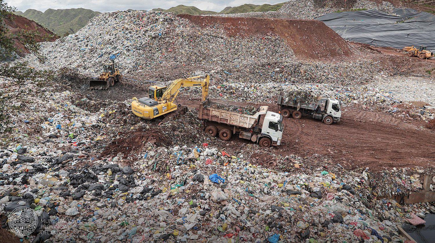 Ocho municipalidades de Cusco se unen para mitigar impacto ambiental en el botadero de Haquira