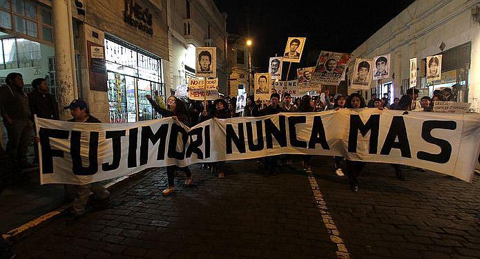 ​En Arequipa siguen marchas en contra del indulto a Alberto Fujimori