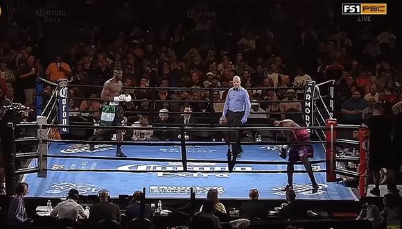 Boxeador gana encuentro sin golpear a su oponente (VIDEO)