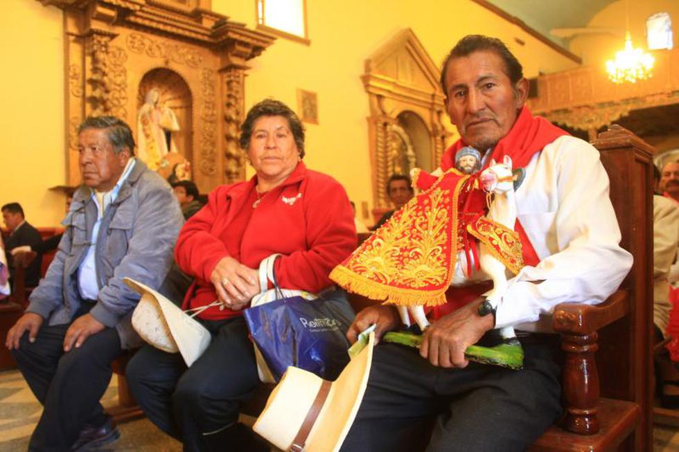 Mar de santiagueros en distrito de Sicaya (FOTOS) 