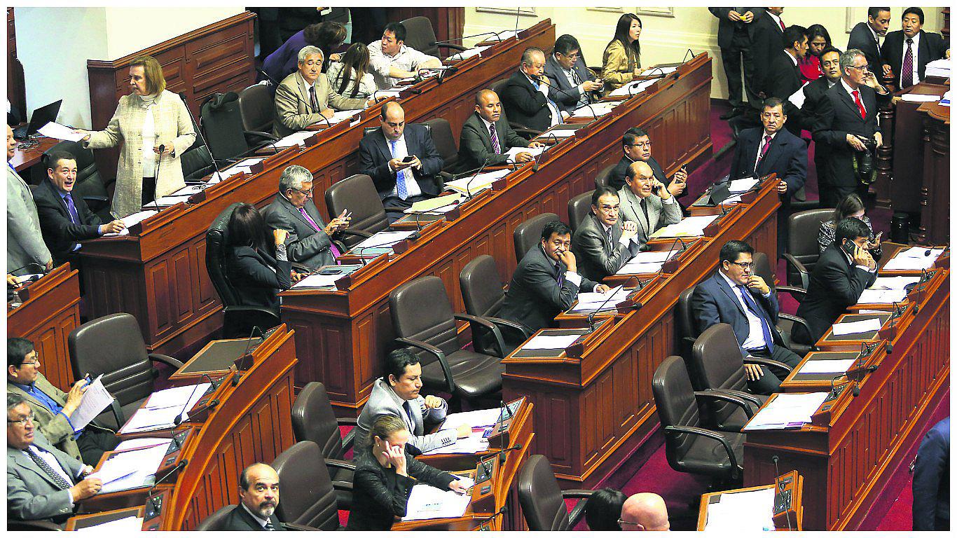 Fujimorismo y oficialismo se responsabilizan por frustrada elección de Defensor del Pueblo (VIDEO)