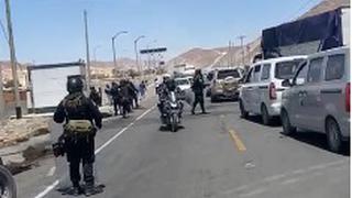 Tregua de una hora en el km 48 de la Panamericana Sur de Arequipa (VIDEO)
