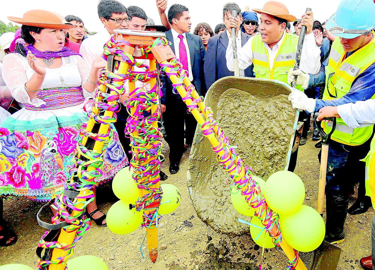 Gobernador regional informa sobre obras, pero la mayoría no se concreta todavía
