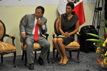 La chakana se va en avión