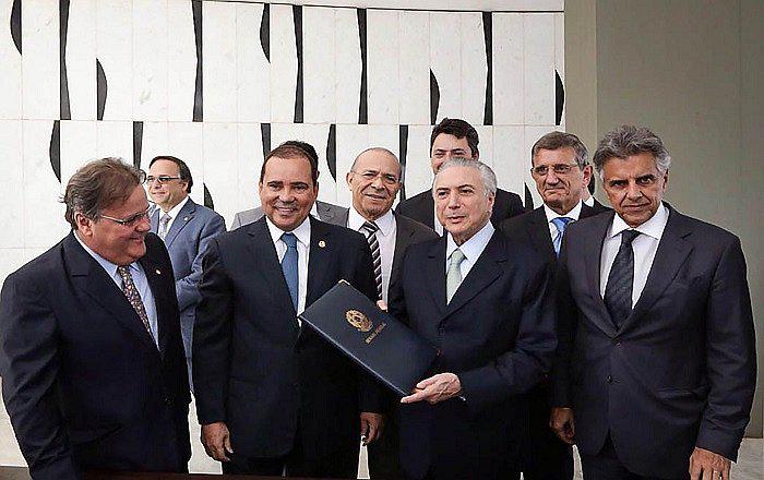 Michel Temer pide confianza en la "vitalidad de la democracia" brasileña