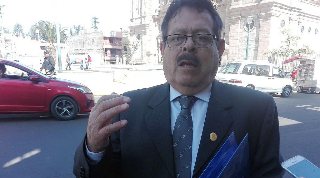 Separan dos servidores por hurto en la UNJBG 