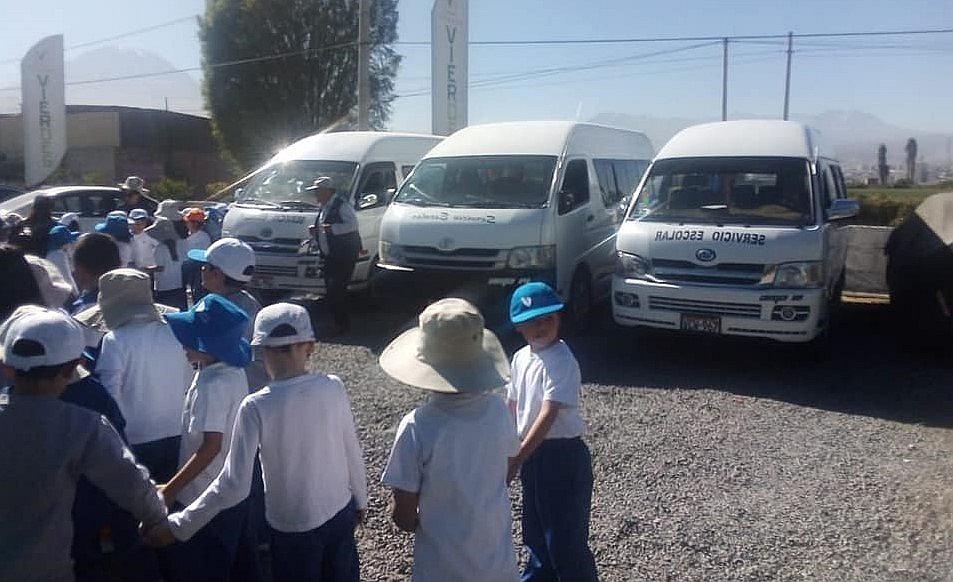 ​Mil 335 conductores de movilidad escolar se quedan sin trabajo