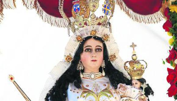 Arequipeños veneran a Virgen de Chapi en 73 parroquias de la ciudad