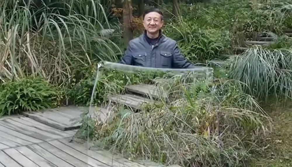 Crean "capa de invisibilidad" y causa furor en las redes sociales (VIDEO)