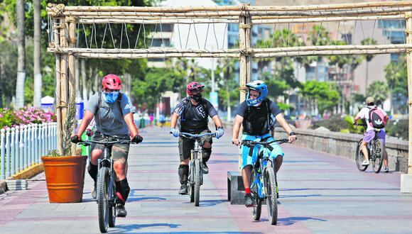 Bicicletas prohibidas los domingos como medida preventiva. FOTOS: VIOLETA AYASTA / EL COMERCIO