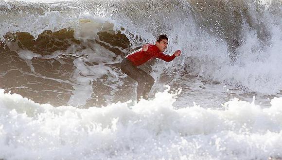 VIDEO: Conoce a este gran surfista invidente