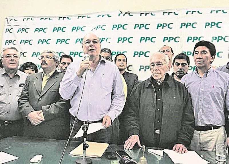 PPC: “Las personas que están alrededor de PPK se pelean por cupos”